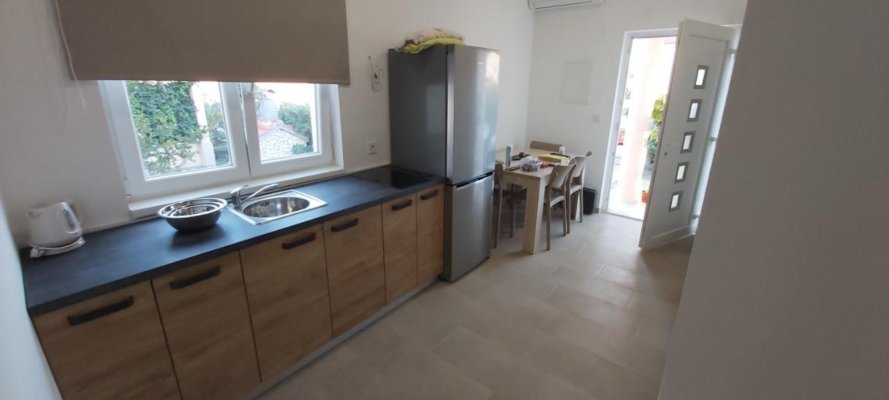 Apartment Angela Шибеник Экстерьер фото