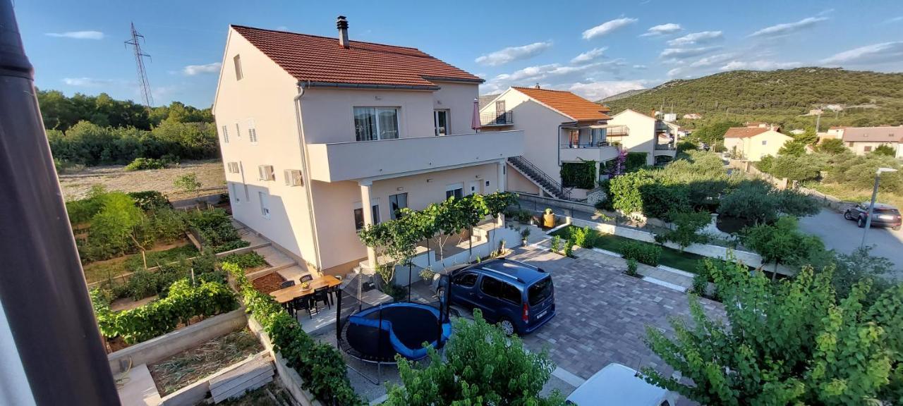 Apartment Angela Шибеник Экстерьер фото